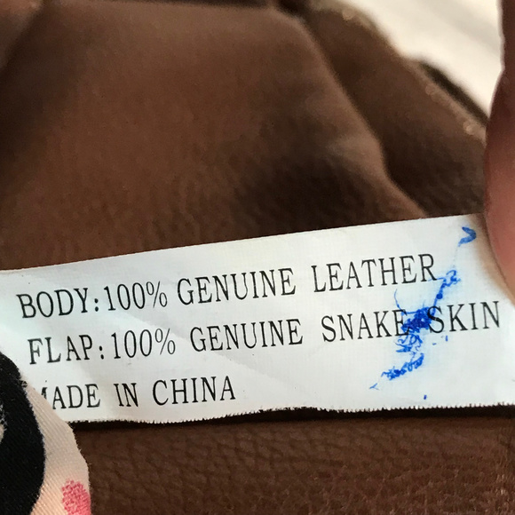 Chi Genuine Snakeskin and Leather Purse [258] - Picture 8 of 10